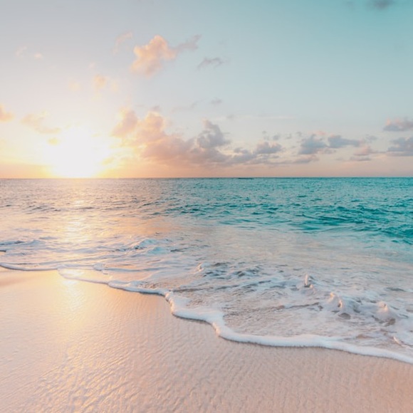 Meet your Posher - Picture 10 of 10